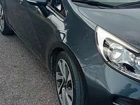 Usata Kia Rio 90 CV (66 kW) 2016 Grigio Utilitaria