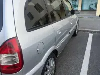 Usata Opel Zafira Elegance 101 CV (74 kW) 2004 Monovolume
