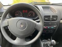 Usata Renault Clio II 75 CV (55 kW) 2005 Berlina