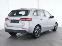 Usata Mercedes B180 136 CV (100 kW) 2025 Argento Utilitaria