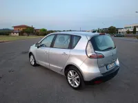 Usata Renault Scénic III Bose Edition 110 CV (80 kW) 2012 Argento Monovolume