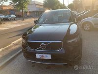 Usata Volvo XC40 Momentum 129 CV (94 kW) 2020 Nero SUV