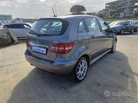 Usata Mercedes B180 108 CV (79 kW) 2009 Grigio Monovolume