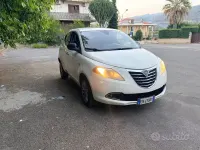 Usata Lancia Ypsilon 85 CV (62 kW) 2013 Bianco Utilitaria