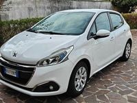 Usata Peugeot 208 82 CV (60 kW) 2015 Bianco Utilitaria