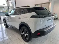 Usata Peugeot 2008 Allure 101 CV (74 kW) 2025 Grigio SUV