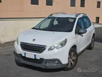 Usata Peugeot 2008 Allure 82 CV (60 kW) 2015 Bianco SUV