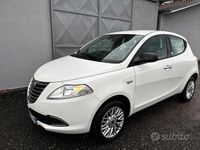 Usata Lancia Ypsilon 2015 Bianco Utilitaria