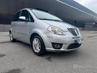 Usata Lancia Musa S 95 CV (69 kW) 2010 Grigio Monovolume