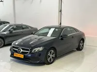 Usata Mercedes E220 Premium 194 CV (142 kW) 2020 Blu/azzurro Coupé