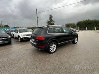 Usata VW Touareg 239 CV (175 kW) 2010 Nero SUV