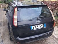 Usata Ford Focus Style 109 CV (80 kW) 2011 Nero Station wagon