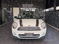 Usata Mini Cooper D 108 CV (79 kW) 2010 Beige Utilitaria