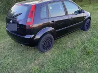 Usata Ford Fiesta 68 CV (50 kW) 2005 Nero Utilitaria