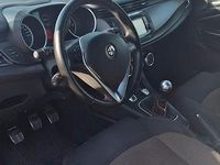 Usata Alfa Romeo Giulietta Distinctive 150 CV (110 kW) 2014 Grigio Utilitaria