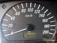 Usata Opel Agila 75 CV (55 kW) 2004 Monovolume