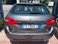 Usata Peugeot 308 SW 131 CV (96 kW) 2019 Grigio Station wagon