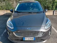 Usata Ford Fiesta 86 CV (63 kW) 2018 Grigio Utilitaria