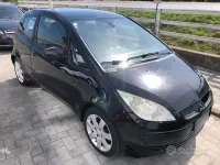Usata Mitsubishi Colt Invite 75 CV (55 kW) 2006 Nero Berlina