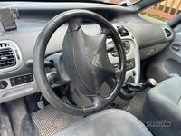 Usata Citroën Xsara Picasso 90 CV (66 kW) 2006 Grigio Monovolume