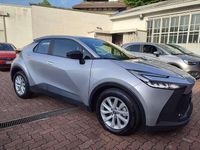 Usata Toyota C-HR Active 140 CV (102 kW) 2024 Bianco SUV