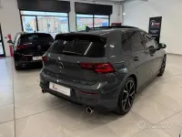 Gebraucht VW Golf VIII GTI 245 PS (180 kW) 2024 Grau Limousine