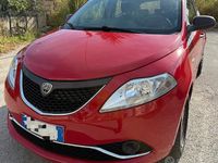 Usata Lancia Ypsilon 69 CV (50 kW) 2019 Rosso Utilitaria