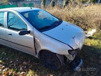Usata Fiat Punto 2002 Grigio Berlina