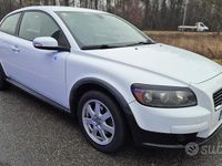 Usata Volvo C30 109 CV (80 kW) 2009 Bianco Utilitaria