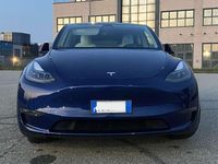 Usata Tesla Model Y Long Range AWD 152 kW (208 CV) 2022 Blu/azzurro SUV