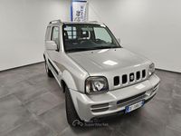 Usata Suzuki Jimny 86 CV (63 kW) 2007 Argento SUV