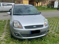 usata Ford Fiesta 1.2 16v titanium 2008 neopatentati