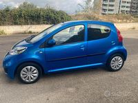 Usata Peugeot 107 68 CV (50 kW) 2010 Blu Utilitaria
