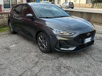 Usata Ford Focus ST-Line X 125 CV (91 kW) 2023 Grigio Berlina