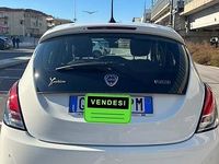 Usado Lancia Ypsilon 69 HP (50 kW) 2022 Citadino