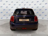 Usata Mini Cooper D Seven 116 CV (85 kW) 2017 Blu/azzurro Utilitaria