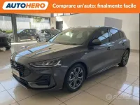 Usata Ford Focus ST-Line 116 CV (85 kW) 2023 Grigio Berlina