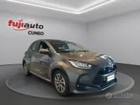 Usata Toyota Yaris Hybrid Trend 116 CV (85 kW) 2022 Dark grey met Utilitaria