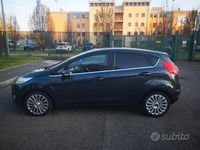 Usata Ford Fiesta Titanium 82 CV (60 kW) 2009 Grigio Utilitaria