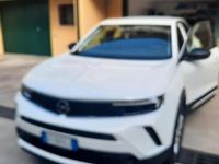 Usata Opel Mokka-e 100 kW (136 CV) 2021 Bianco SUV