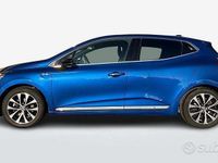 Usata Renault Clio V Techno 145 CV (106 kW) 2022 Blu Berlina