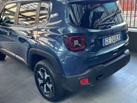 Usata Jeep Renegade Trailhawk 179 CV (131 kW) 2021 Blu/azzurro SUV