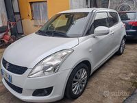 Begagnad Suzuki Swift 75 HK (55 kW) 2013 Vit Halvkombi