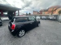 Usata Mini ONE 102 CV (75 kW) 2015 Nero Utilitaria