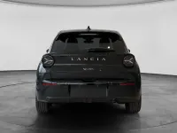 Usata Lancia Ypsilon 61 kW (84 CV) 2025 Nero Utilitaria
