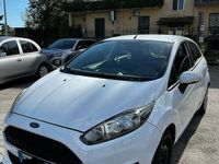 Usata Ford Fiesta 75 CV (55 kW) 2016 Bianco Berlina