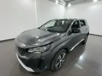 Usata Peugeot 5008 Allure 131 CV (96 kW) 2024 Grigio platinum SUV