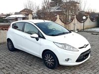 Usata Ford Fiesta Titanium 95 CV (69 kW) 2011 Bianco Berlina