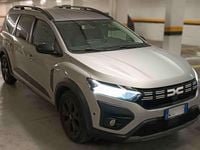 Usata Dacia Jogger 101 CV (74 kW) 2023 Argento Monovolume