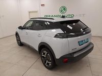 Usata Peugeot 2008 Allure 101 CV (74 kW) 2024 Bianco SUV